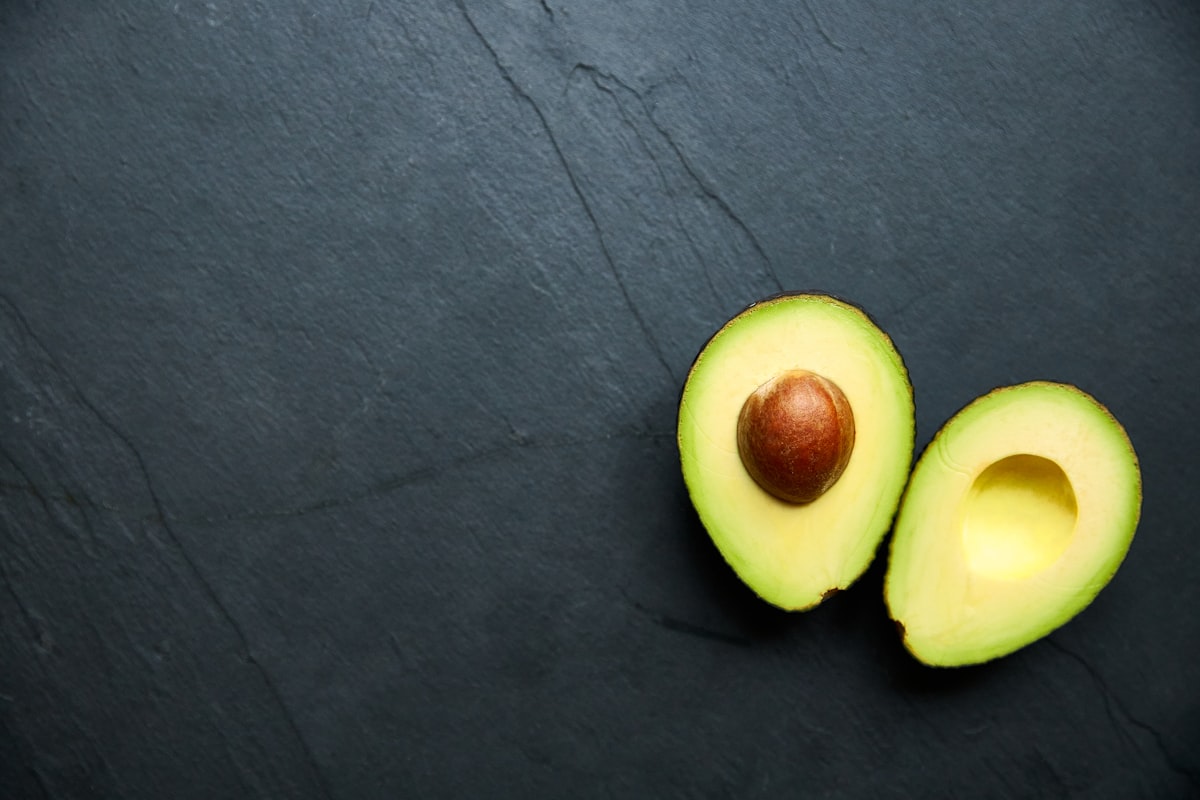 Protein-rich foods on a balanced plate